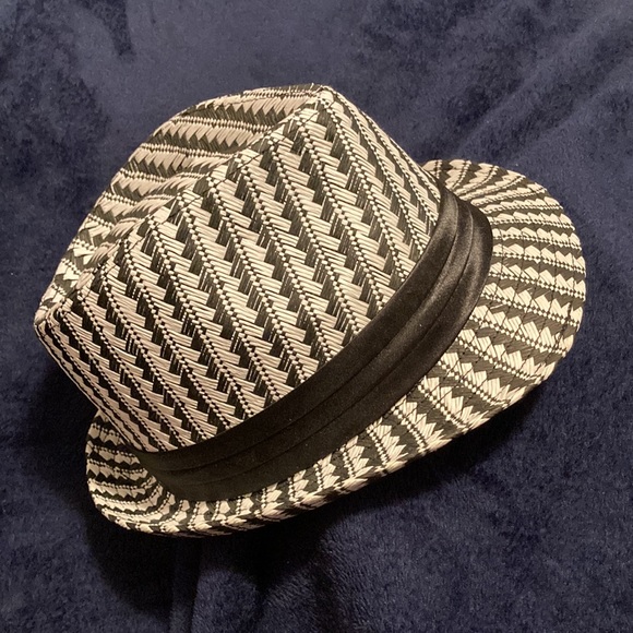 ⭐️ Host Pick!!!! ⭐️ - Unisex Woven Straw Hat Black White Satin Band - Picture 4 of 11
